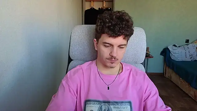 Snapshot of Remy_Miles chatting on 03/15/26, 05:02 Remy Miles online show from 03/15/26, 05:02