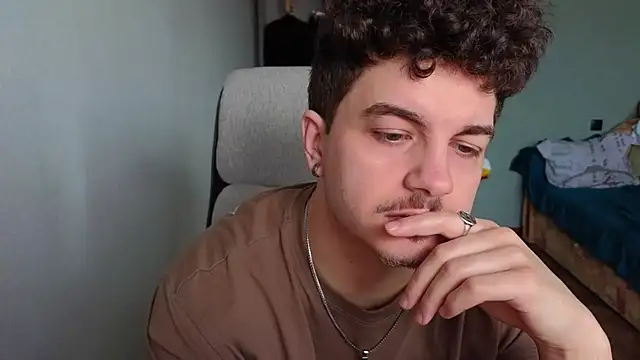 Snapshot of Remy_Miles chatting on 03/22/26, 05:11 Remy Miles online show from 03/22/26, 05:11