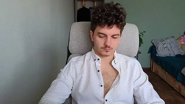 Snapshot of Remy_Miles chatting on 03/27/26, 05:57 Remy Miles online show from 03/27/26, 05:57