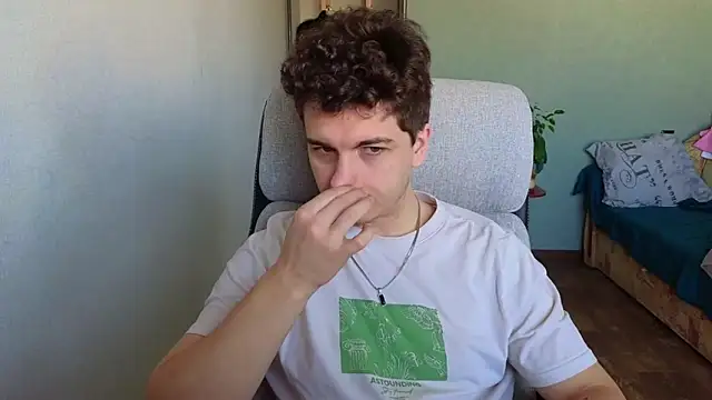 Snapshot of Remy_Miles chatting on 03/29/26, 06:24 Remy Miles online show from 03/29/26, 06:24