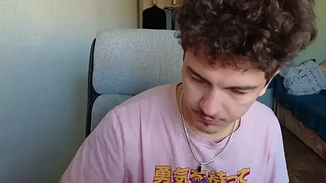 Snapshot of Remy_Miles chatting on 04/05/26, 04:20 Remy Miles online show from 04/05/26, 04:20