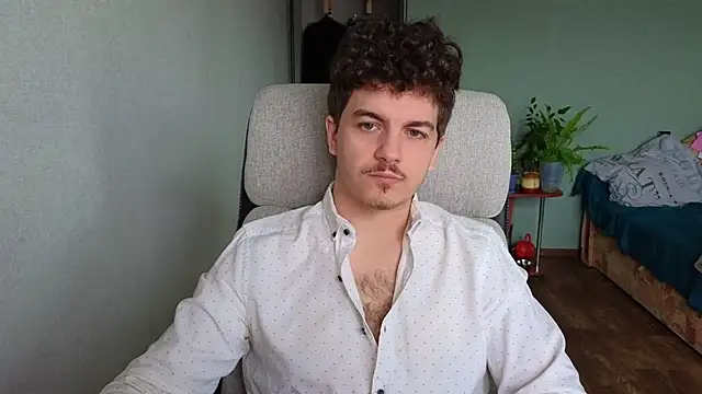 Snapshot of Remy_Miles chatting on 04/09/26, 04:45 Remy Miles online show from 04/09/26, 04:45