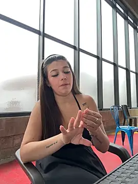 Snapshot of Alyshanon18 chatting on 03/19/26, 03:38 Alyshanon18 online show from 03/19/26, 03:38