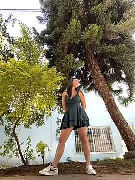 Snapshot of Alyshanon18 chatting on 04/01/26, 06:05 Alyshanon18 online show from 04/01/26, 06:05