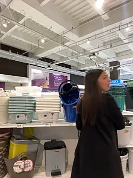 Snapshot of Alyshanon18 chatting on 04/02/26, 09:01 Alyshanon18 online show from 04/02/26, 09:01