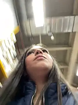 Snapshot of Alyshanon18 chatting on 04/18/26, 09:59 Alyshanon18 online show from 04/18/26, 09:59