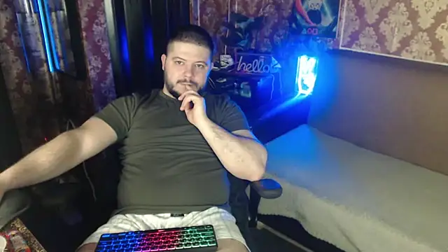 Snapshot of thor_master chatting on 04/21/26, 01:18 thor master online show from 04/21/26, 01:18