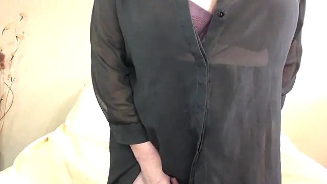 Milf4love50 online show from 03/19/25, 09:28