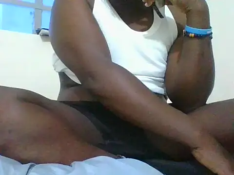 Snapshot of honeyswit chatting on 07/01/26, 03:45 honeyswit online show from 07/01/26, 03:45