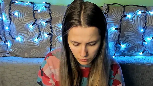 MaggieCake online show from 02/02/26, 03:05