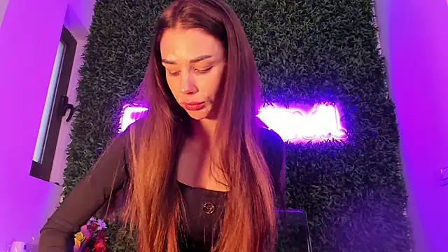 Snapshot of realhotfallingdevil chatting on 03/25/26, 05:46 realhotfallingdevil online show from 03/25/26, 05:46