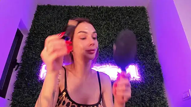 Snapshot of realhotfallingdevil chatting on 03/31/26, 03:41 realhotfallingdevil online show from 03/31/26, 03:41