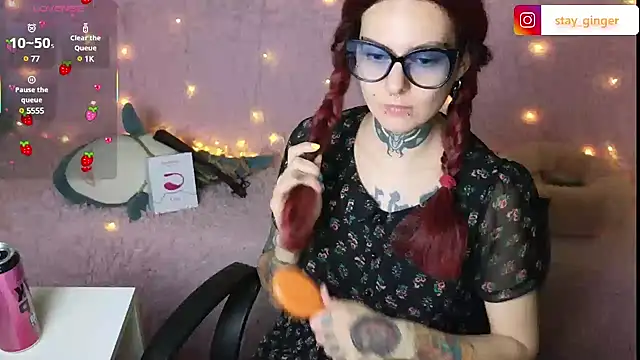 Snapshot of Ginger_Stay chatting on 02/18/25, 08:58 Ginger Stay online show from 02/18/25, 08:58