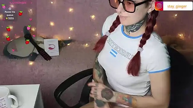 Snapshot of Ginger_Stay chatting on 02/27/25, 12:43 Ginger Stay online show from 02/27/25, 12:43