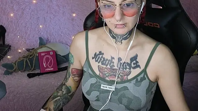 Snapshot of Ginger_Stay chatting on 09/12/25, 11:54 Ginger Stay online show from 09/12/25, 11:54