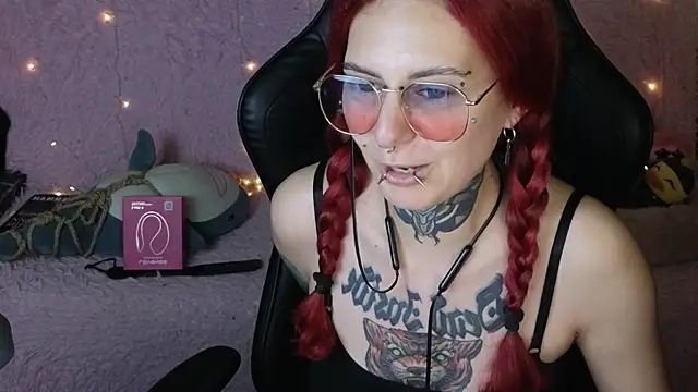 Snapshot of Ginger_Stay chatting on 09/14/25, 10:09 Ginger Stay online show from 09/14/25, 10:09