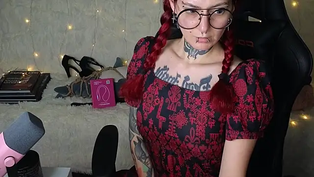Snapshot of Ginger_Stay chatting on 09/24/25, 11:08 Ginger Stay online show from 09/24/25, 11:08