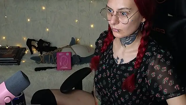 Snapshot of Ginger_Stay chatting on 10/06/25, 09:12 Ginger Stay online show from 10/06/25, 09:12