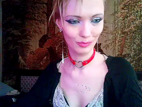 Snapshot of WildMissNiks chatting on 01/27/25, 11:32 WildMissNiks online show from 01/27/25, 11:32