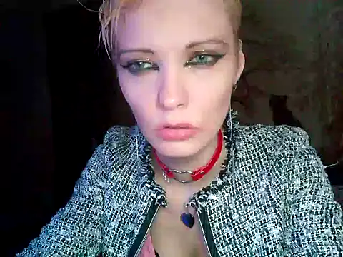 Snapshot of WildMissNiks chatting on 01/29/25, 01:49 WildMissNiks online show from 01/29/25, 01:49