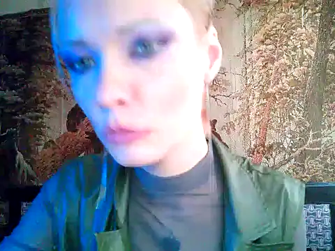 Snapshot of WildMissNiks chatting on 02/02/25, 01:19 WildMissNiks online show from 02/02/25, 01:19