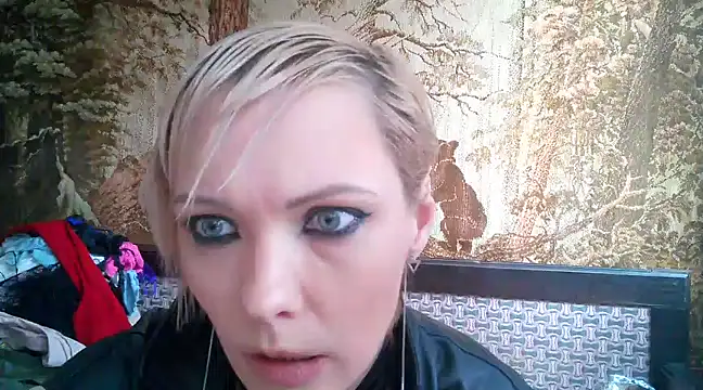 Snapshot of WildMissNiks chatting on 03/02/25, 10:35 WildMissNiks online show from 03/02/25, 10:35