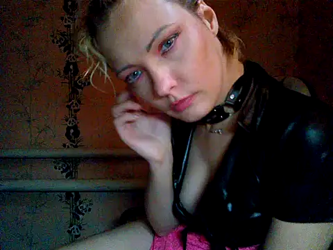 Snapshot of WildMissNiks chatting on 10/24/25, 09:06 WildMissNiks online show from 10/24/25, 09:06