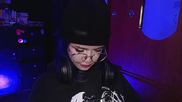 Raventh  online show from 12/01/25, 11:54