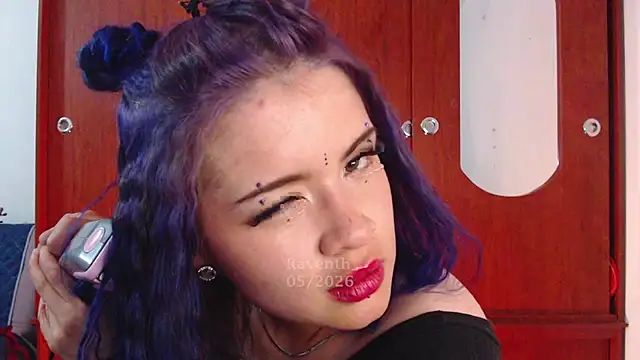 Snapshot of Raventh_ chatting on 05/04/26, 12:28 Raventh online show from 05/04/26, 12:28