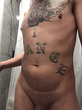 Snapshot of 69RIPsta69 chatting on 01/02/25, 02:43 69RIPsta69 online show from 01/02/25, 02:43