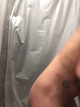 Snapshot of 69RIPsta69 chatting on 01/06/25, 08:24 69RIPsta69 online show from 01/06/25, 08:24