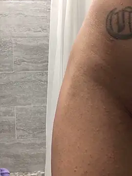 Snapshot of 69RIPsta69 chatting on 02/16/25, 03:27 69RIPsta69 online show from 02/16/25, 03:27