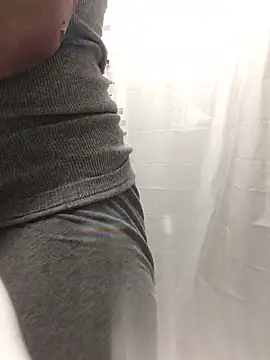 Snapshot of 69RIPsta69 chatting on 02/20/25, 12:30 69RIPsta69 online show from 02/20/25, 12:30