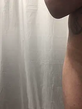 Snapshot of 69RIPsta69 chatting on 10/10/25, 03:27 69RIPsta69 online show from 10/10/25, 03:27