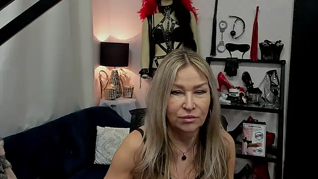 crystaLUX online show from 03/17/25, 07:02