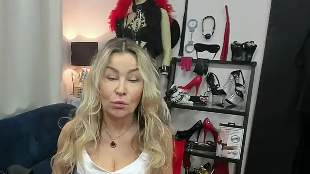 crystaLUX online show from 02/27/26, 05:18