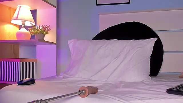 Snapshot of alicialittle chatting on 01/24/25, 08:11 alicialittle online show from 01/24/25, 08:11