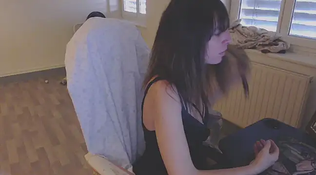 missthon0 online show from 12/07/24, 12:45