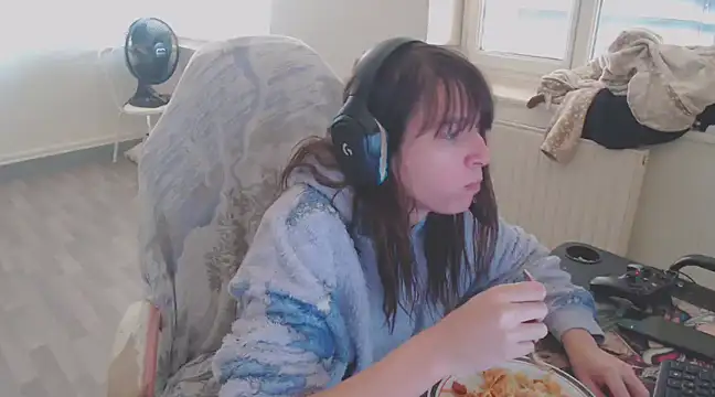 missthon0 online show from 12/15/24, 02:48