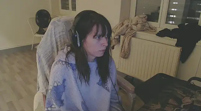 missthon0 online show from 12/15/24, 05:53