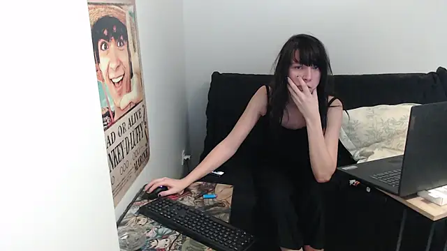 missthon0 online show from 02/13/25, 10:12