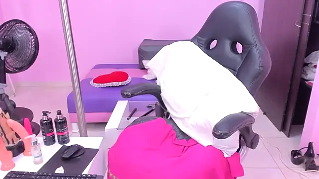 MATURE WHOR33 online show from 02/09/25, 03:01