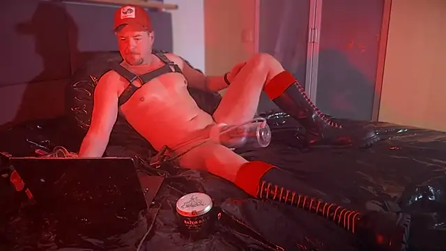 PumpChester82 online show from 03/13/25, 04:45