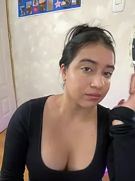 Snapshot of KallyMyller1 chatting on 03/14/26, 03:39 KallyMyller1 online show from 03/14/26, 03:39