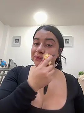 Snapshot of KallyMyller1 chatting on 03/20/26, 08:25 KallyMyller1 online show from 03/20/26, 08:25