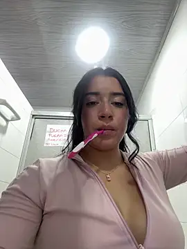 Snapshot of KallyMyller1 chatting on 03/29/26, 07:36 KallyMyller1 online show from 03/29/26, 07:36