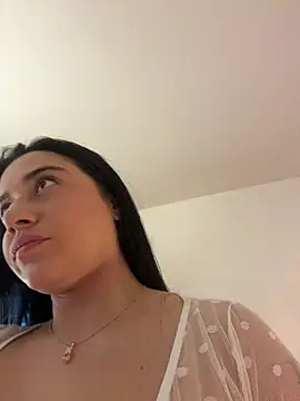 Snapshot of KallyMyller1 chatting on 04/13/26, 07:30 KallyMyller1 online show from 04/13/26, 07:30