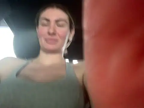 Snapshot of Alyssa_rhoades chatting on 04/18/26, 10:21 Alyssa rhoades online show from 04/18/26, 10:21