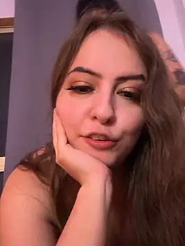 Snapshot of eleonoree chatting on 01/06/25, 10:47 eleonoree online show from 01/06/25, 10:47