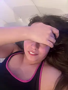 Snapshot of eleonoree chatting on 02/10/26, 10:14 eleonoree online show from 02/10/26, 10:14